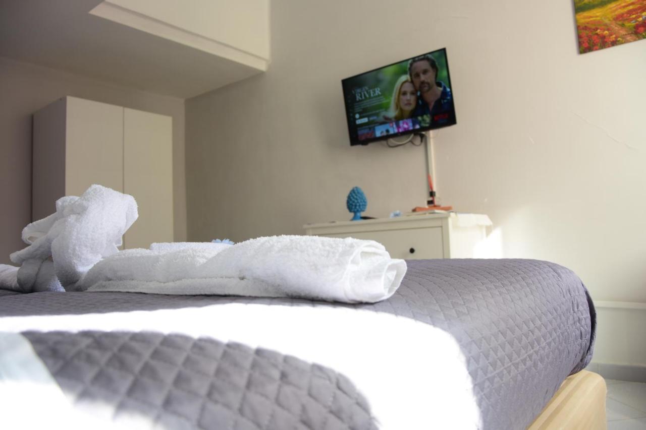 Scugnizzella Holiday House Apartman Nápoly Kültér fotó