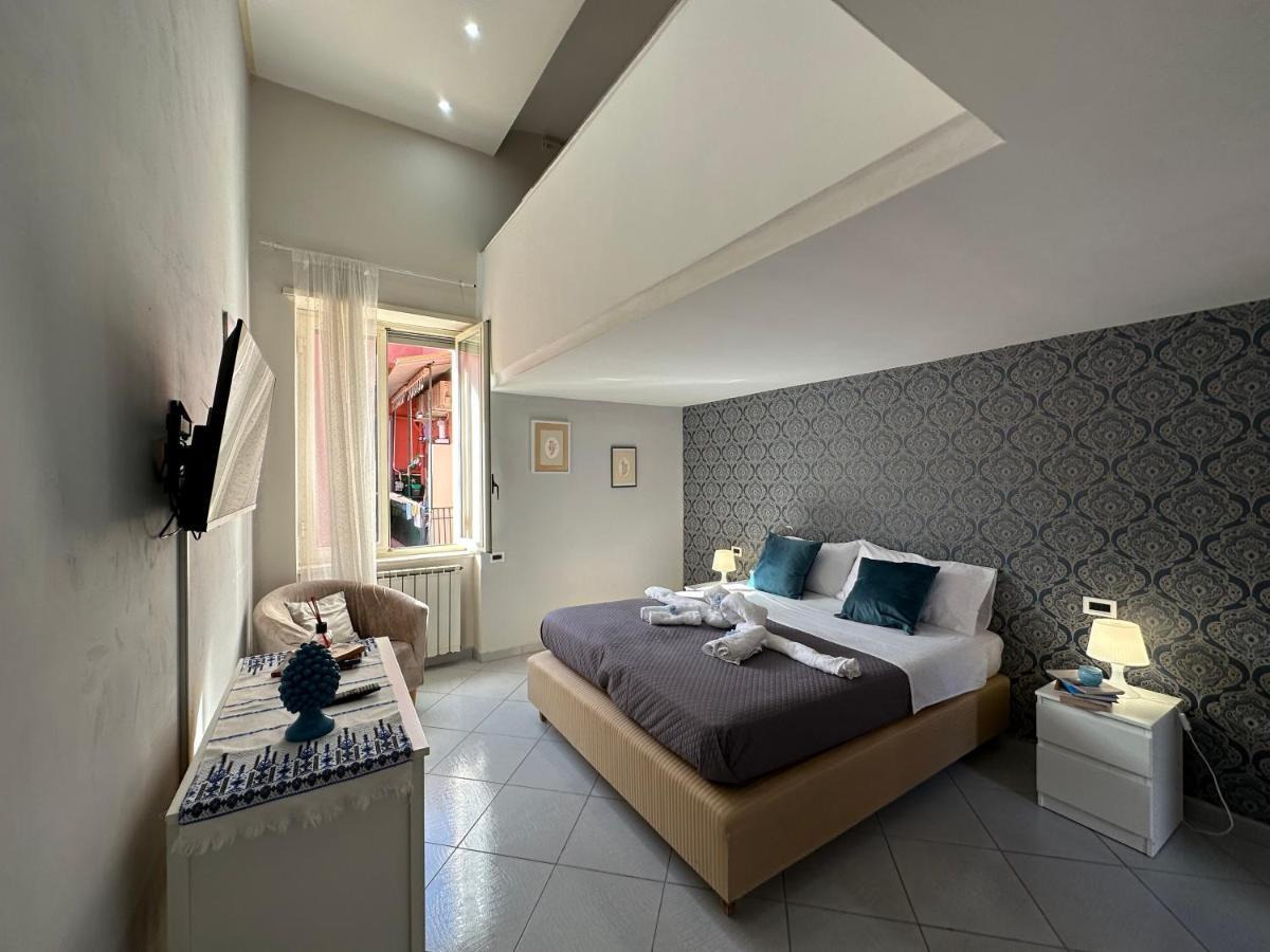 Scugnizzella Holiday House Apartman Nápoly Kültér fotó